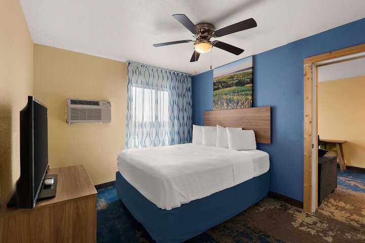 Room 30 of 54