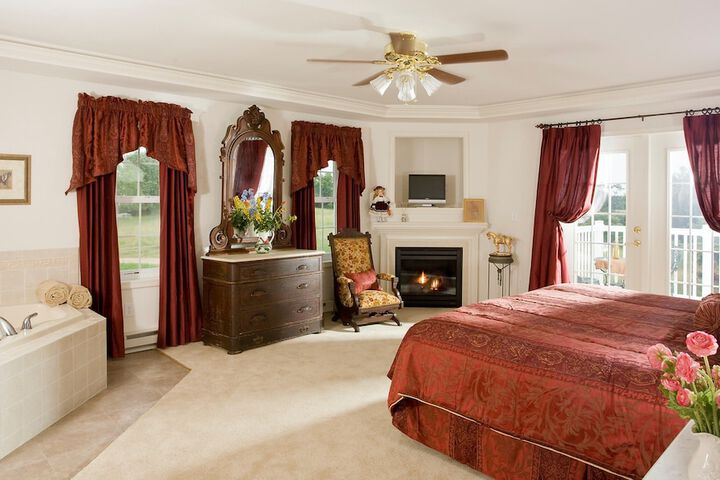 Room 42 of 85