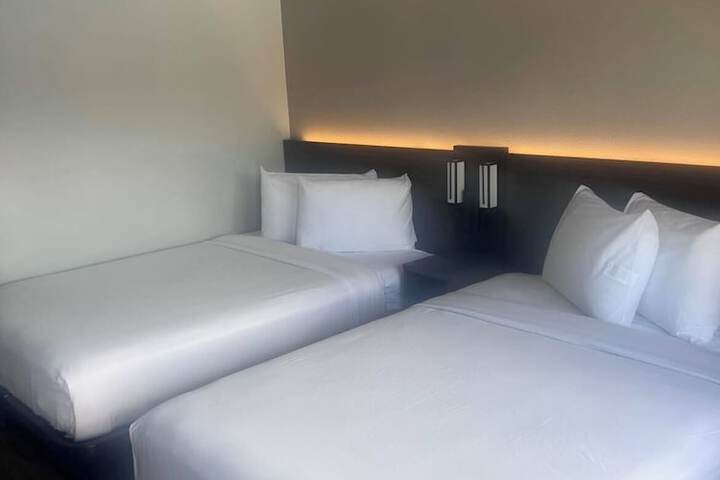 Room 19 of 35