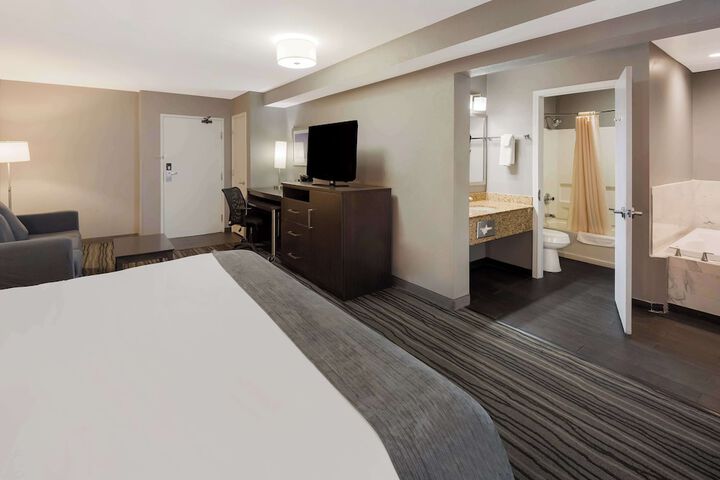Best Western Riverside Inn
