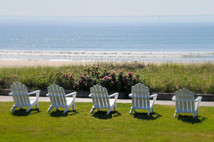 Friendship Oceanfront Suites
