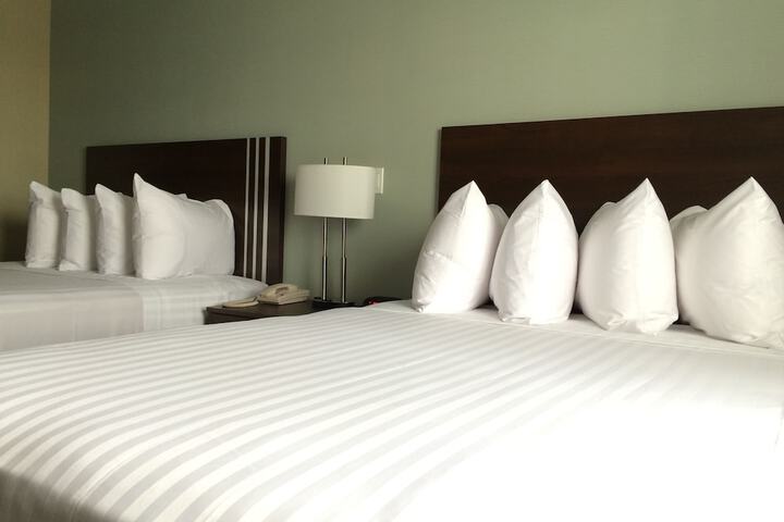 Room 12 of 27