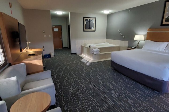 Room 70 of 88