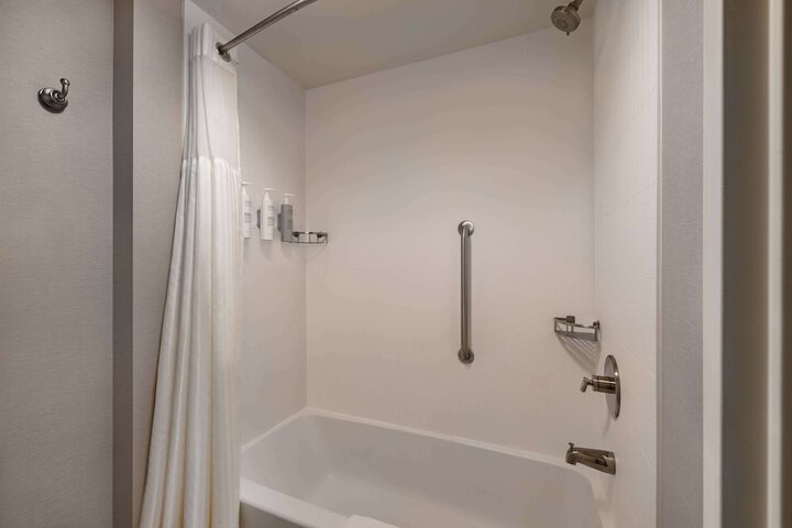 Room 17 of 54