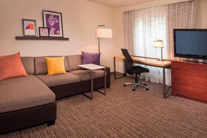 Room 21 of 46