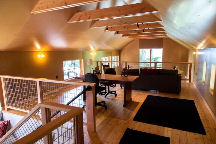 Crows Nest by Avantstay Accessible Home w / Views