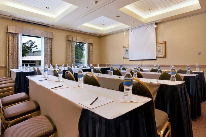 Hilton Boca Raton Suites