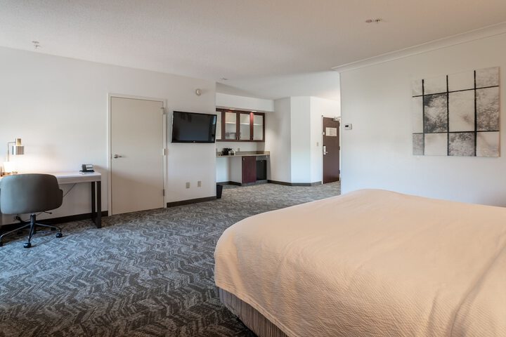 Room 44 of 74