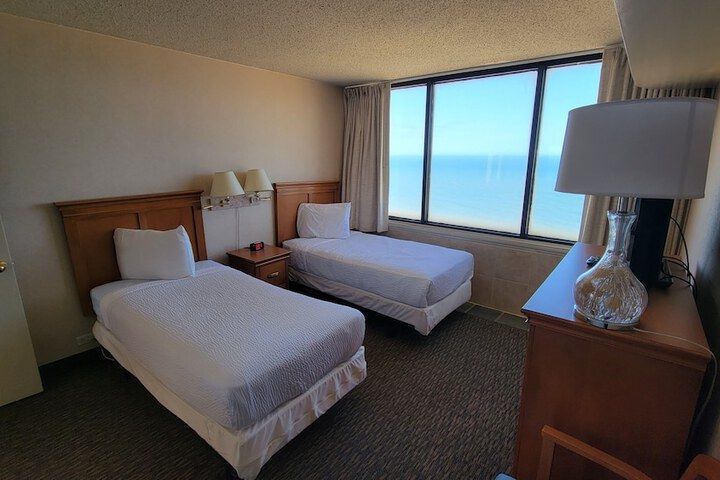 Room 14 of 49