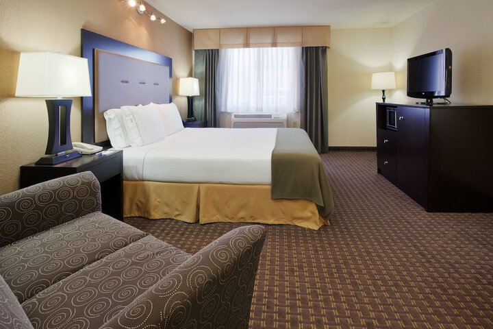 Room 17 of 31