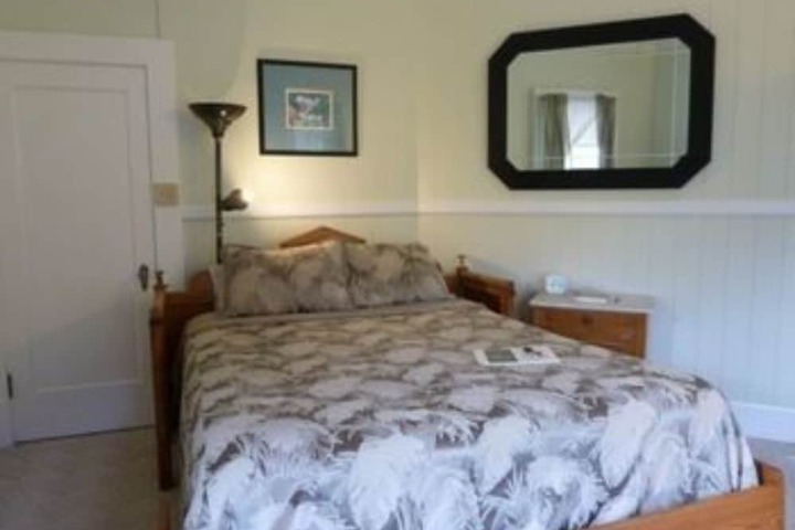 Room 25 of 53
