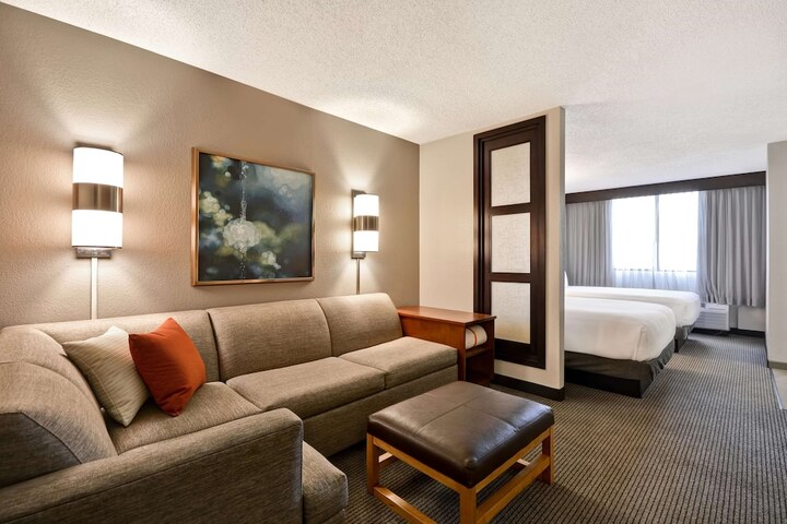 Room 14 of 34