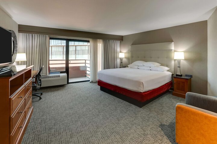 Room 15 of 80