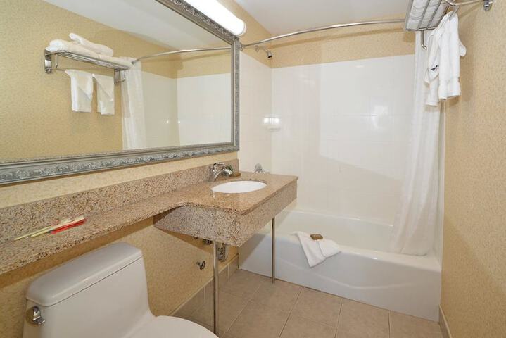Room 15 of 31