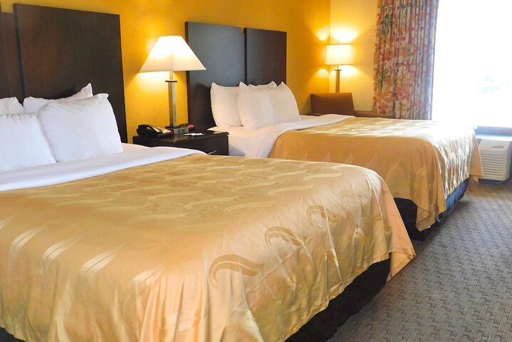 Room 10 of 22