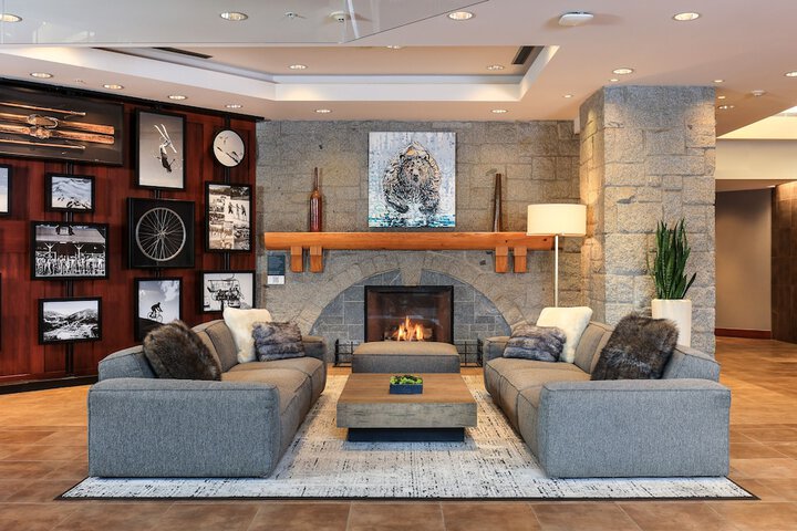 Crystal Lodge