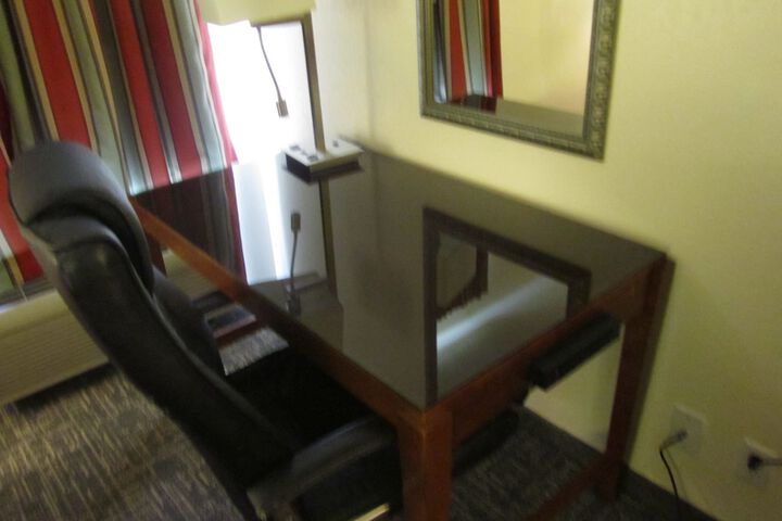 Room 26 of 62