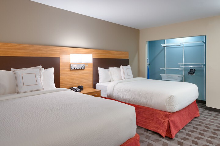 Room 20 of 38