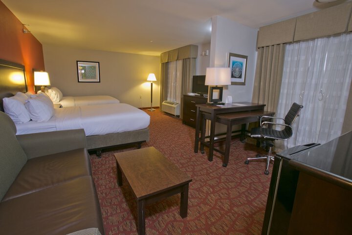 Room 27 of 43