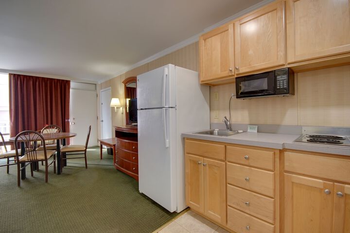 Room 28 of 28