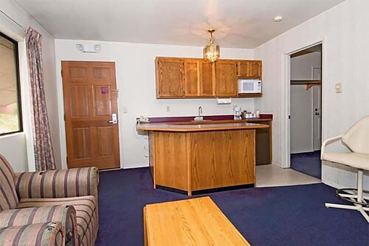 Room 30 of 35