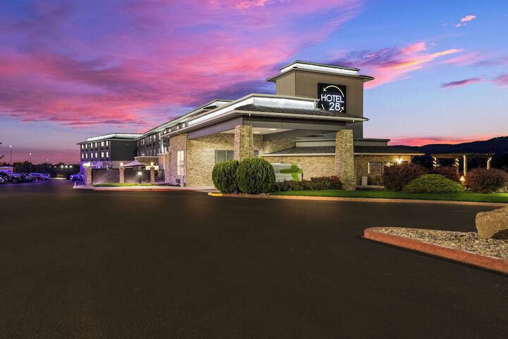 Hotel 4 of 71