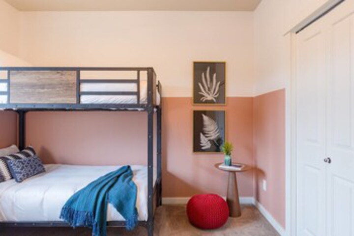 Spacious 3 BR Near Downtown by Domio