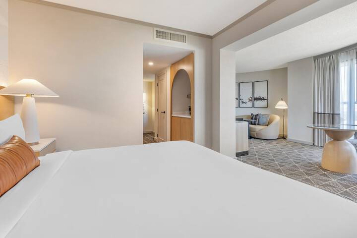Omni Las Colinas Hotel