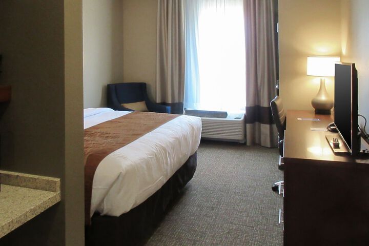 Room 34 of 61