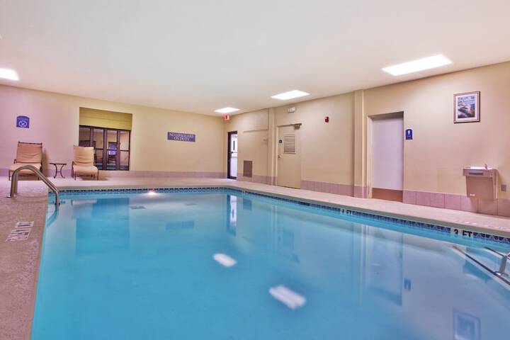 Pool 16 of 81