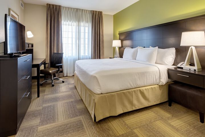 Staybridge Suites St. Louis - Westport by IHG