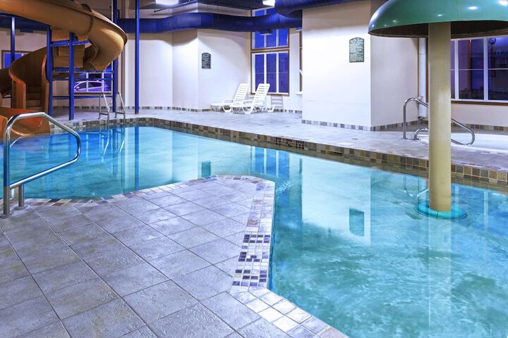 Pool 4 of 36