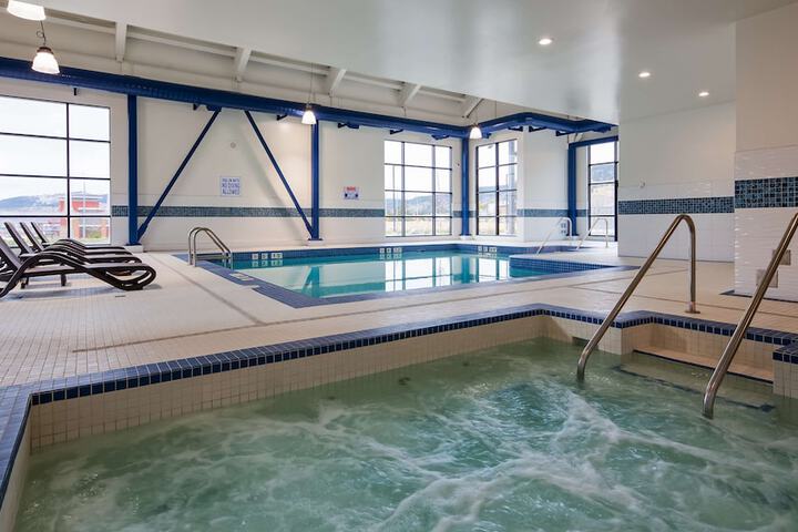 Pool 6 of 39