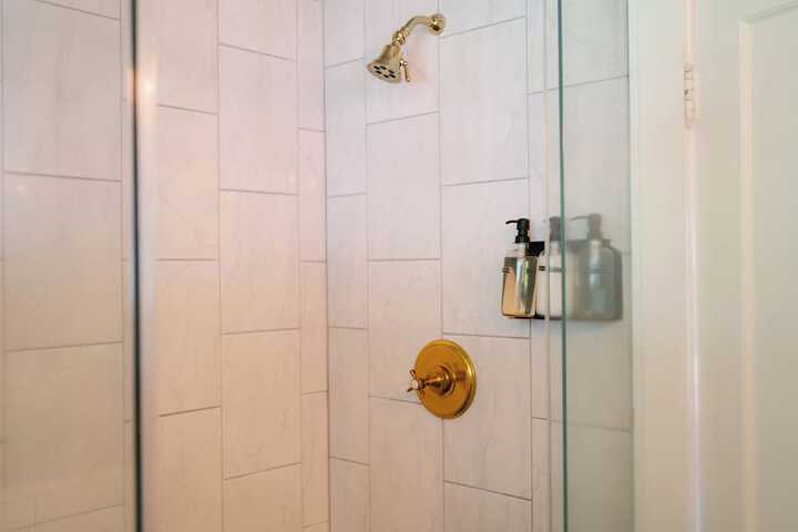Room 19 of 74