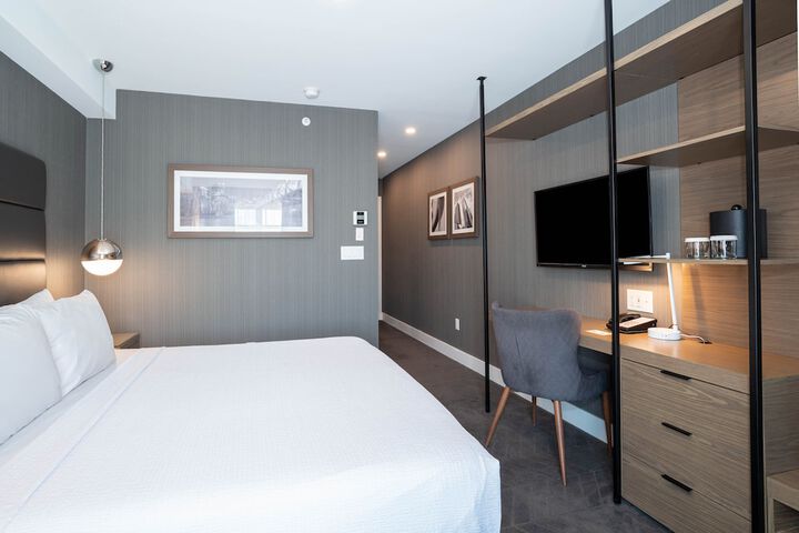 Room 46 of 62