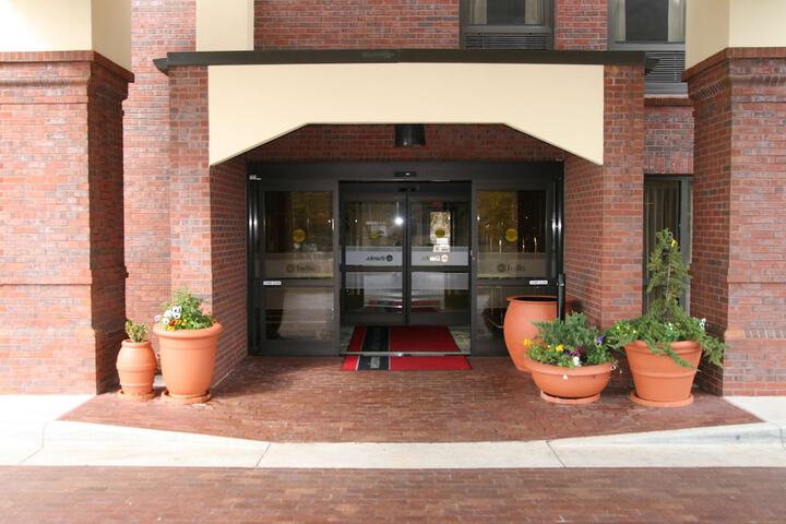 Hotel 8 of 39
