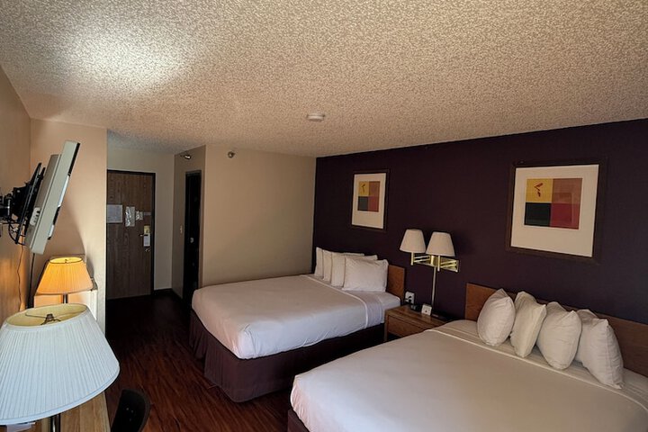 Room 15 of 23