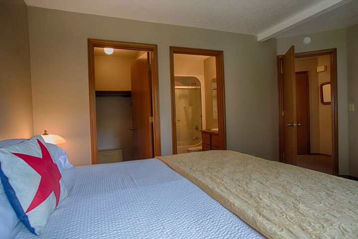Room 56 of 231