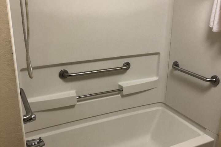 Room 15 of 19