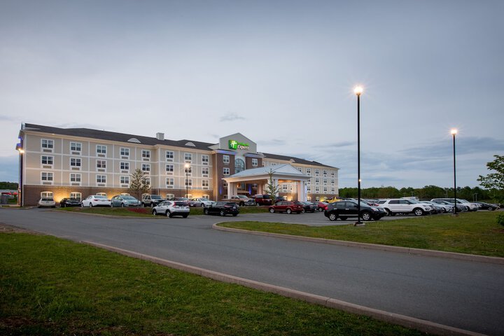 Hotel 3 of 68