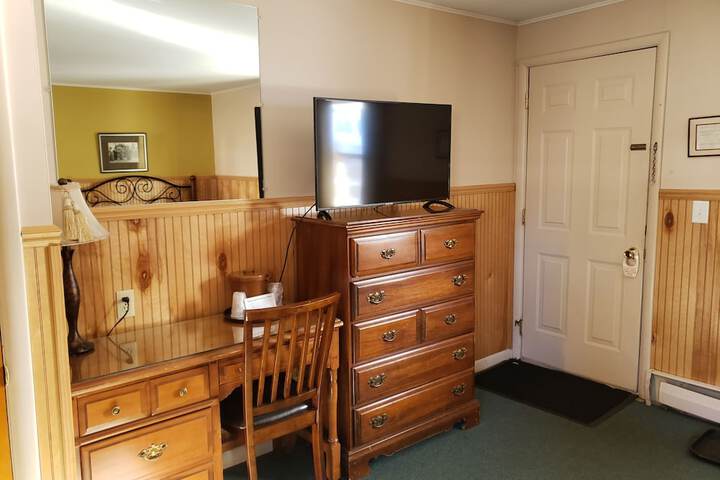 Room 30 of 35