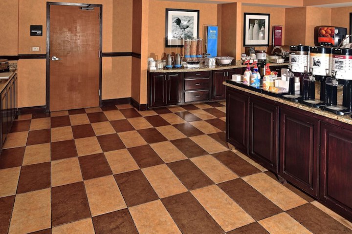 Hampton Inn & Suites Fredericksburg