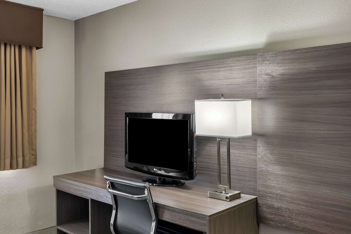 SureStay Hotel by Best Western SeaTac Airport North