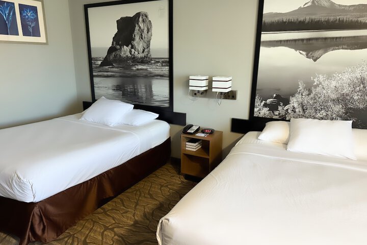 Super 8 by Wyndham Baker City