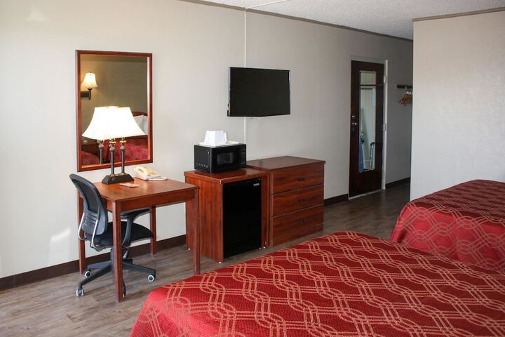 Room 17 of 42