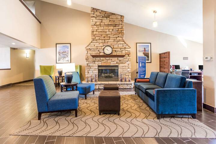 Comfort Inn Waukesha - Milwaukee West