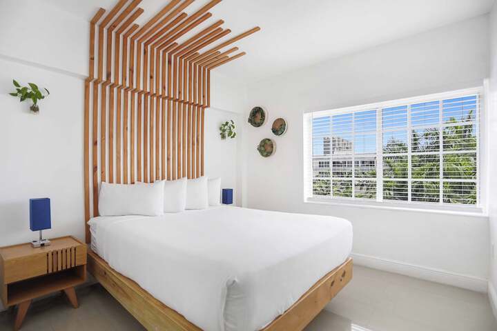 Room 45 of 167