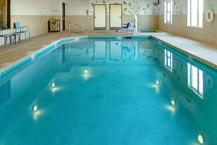 Pool 4 of 52