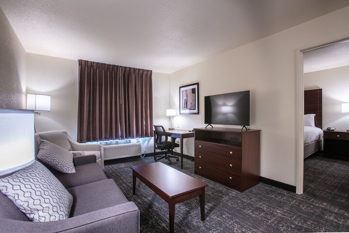 Cobblestone Inn & Suites - Pine Bluffs