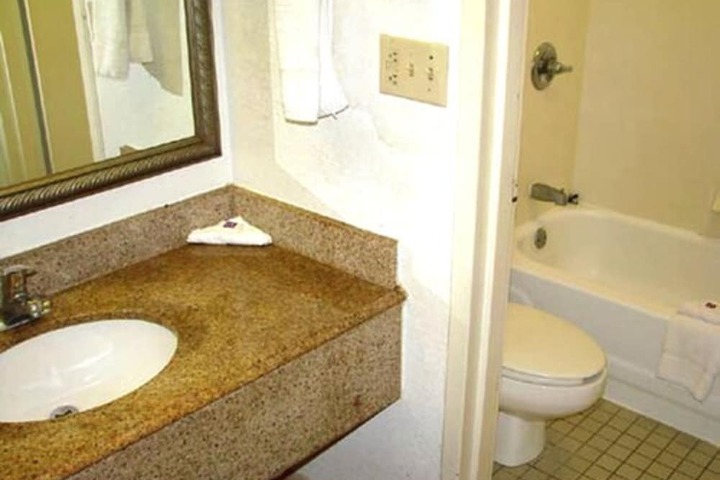 Room 8 of 15